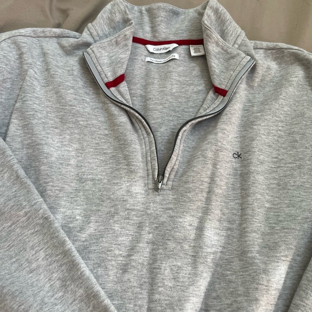 Sweat shirt